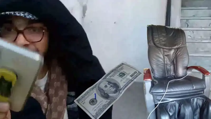 İstanbul'da Sahte Dolarla Alışveriş Yapan Dolandırıcılar Yakalandı!