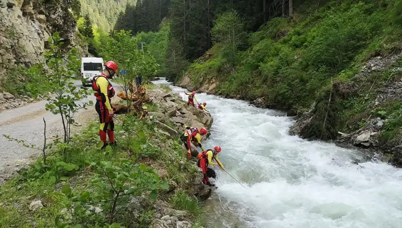 Trabzon'da Çocuk Arama Kurtarma Çalışmaları Sürüyor: Babası İçin Adli Kontrol Talebi