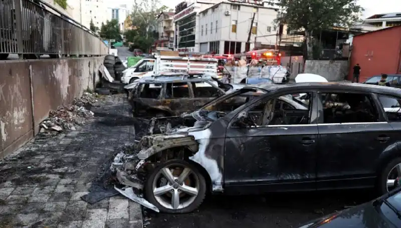 Sanayi Bölgesinde Tamir İçin Bekleyen Araçlar Kül Oldu