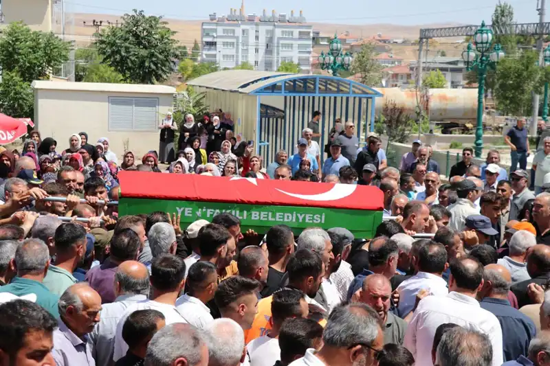 MHP'li Belediye Başkanının Annesi Son Yolculuğuna Uğurlandı
