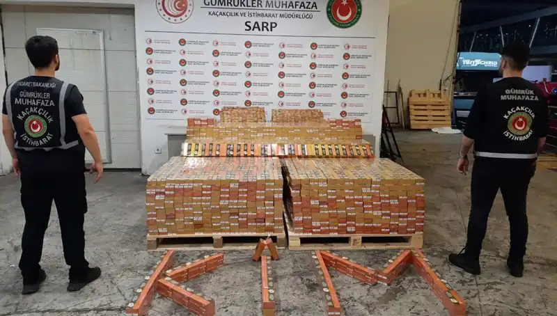 Atvin'de Büyük Operasyon: 27 Bin Paket Elektronik Sigara Kartuşu Ele Geçirildi