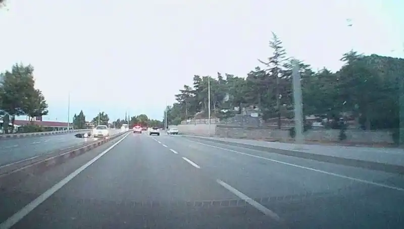 Motosiklet ve Otomobil Çarpıştı: Feci Kazada Bir Yaralı