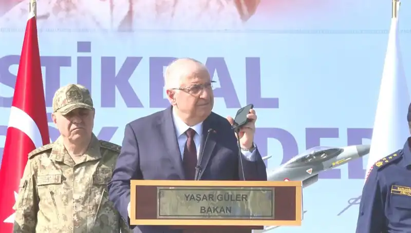 Cumhurbaşkanı Erdoğan, Mehmetçiğin Bayramını Coşkuyla Kutladı: Vatanseverliğin Sembolleri