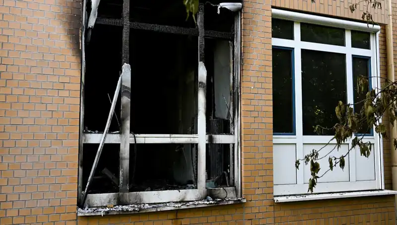 Almanya'da Hastanede Korkunç Yangın: Üç Can Kaybı ve Panic İçin Tüm Detaylar