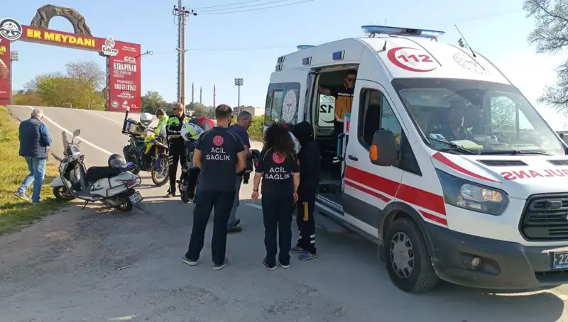 Edirne'de Motosiklet Kazası: Genç Yaşamını Kaybetti