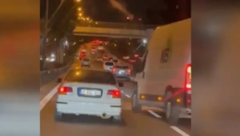 Tuzla'da Makas Terörü: Kaçan Sürücü Yakalandı, Tutuklandı!