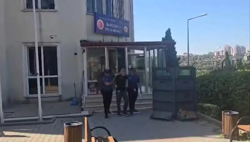 Başakşehir'de Korkunç Kadın Cinayeti: Soruşturma Derinleşiyor