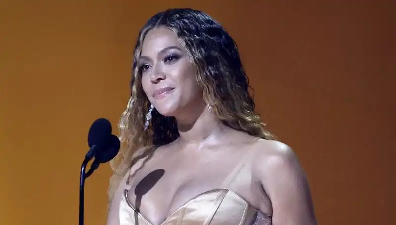 Beyonce'nin Yayımlanmamış Şarkıları Çalındı: Hayranlar Şokta!