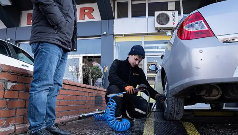 Hatalı Lastik Basıncı Kazalara Neden Oluyor: Güvenli Sürüş İçin Dikkat Edin!