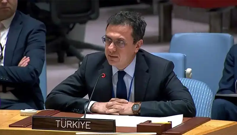 İsrail, Suriye'deki Hava Saldırılarını Sona Erdirmeli: Uluslararası Çağrı