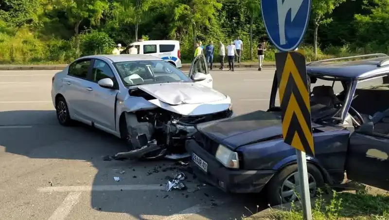 Görele'de Korkunç Kaza: Sürücü Araç Camından Fırlayarak Hayatını Kaybetti