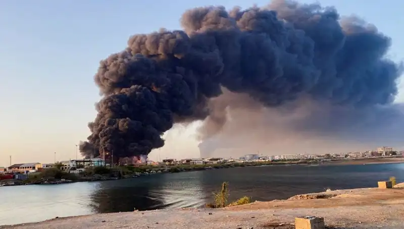 Port Sudan’da Şok Edici Patlamalar: Havalimanı ve Ordu Üssü Hedefte