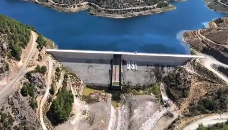 Çeşme'de Su Kesintileri Sona Erdi: Yeni Dönem Başlıyor