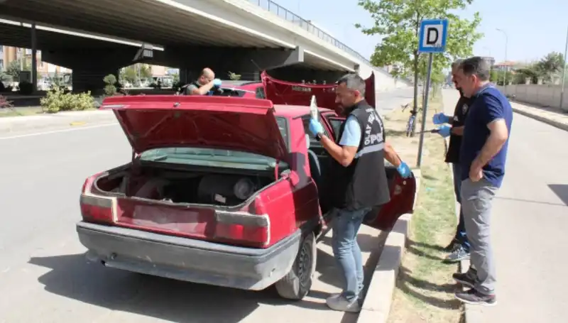 Çaldığı Aracın Yakıtı Bitince Yeni Araç Saldırısı!