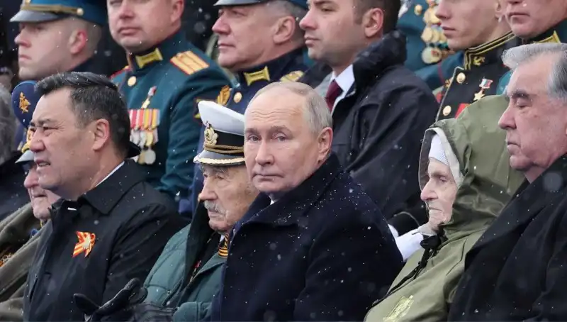 Rus Ordusunun Genişlemesi: Putin'den Tarihi Bir Askeri Çağrı