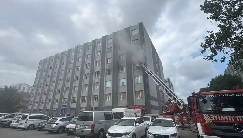 Çorap İmalathanesinde Çıkan Yangın, Fabrikayı Küle Çevirdi!