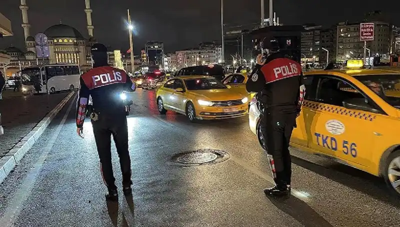 İstanbul'da "Huzur İstanbul" Operasyonu: Bir Gece 873 Gözaltı!