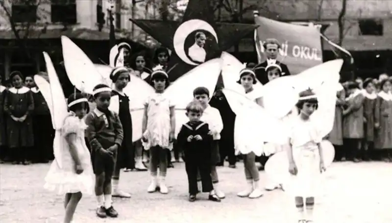 23 Nisan’ın Tarihsel Önemi: Ulusal Egemenlik ve Çocuk Bayramı Neden Kutlanır?