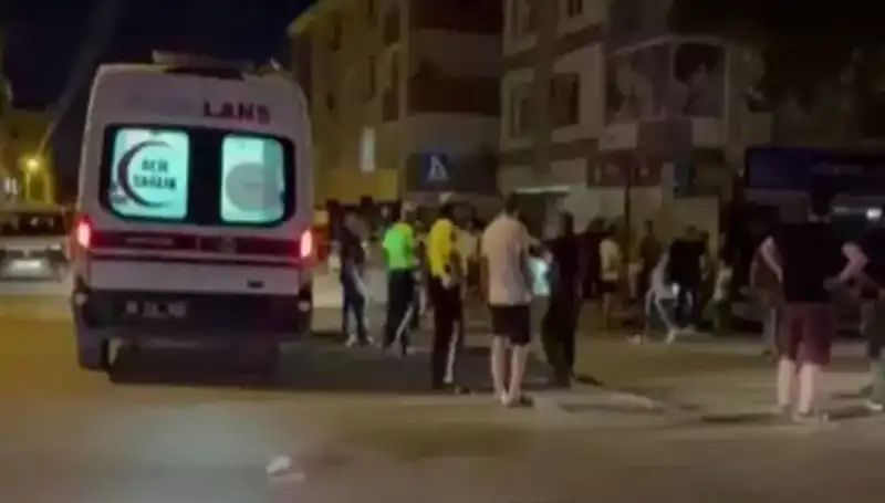 Alkollü Sürücünün Nefret Dolu Aksiyonu: Yayaları Kamyonetle Ezdi