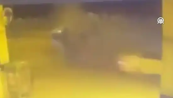 Gaziantep'te Korkunç Kaza! Kafa Kafaya Çarpışma Anı Kameralara Yansıdı