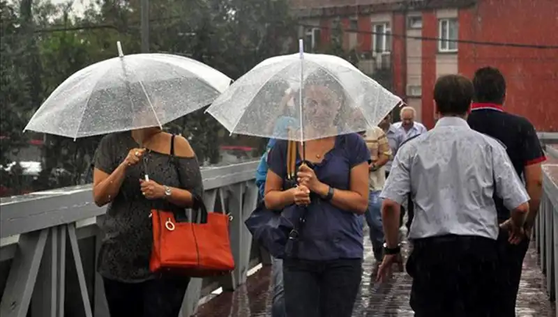 Beklenen Sıcak Havalar ve Sağanak Yağışlar Arasında Dikkat Edilmesi Gerekenler
