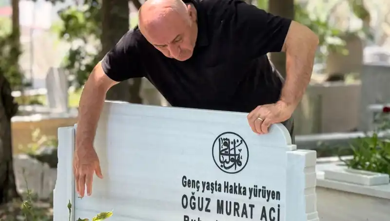 Acı Ailesinin Hüzünlü Babalar Günü: Kaybedilen Sevgili Baba Anısına