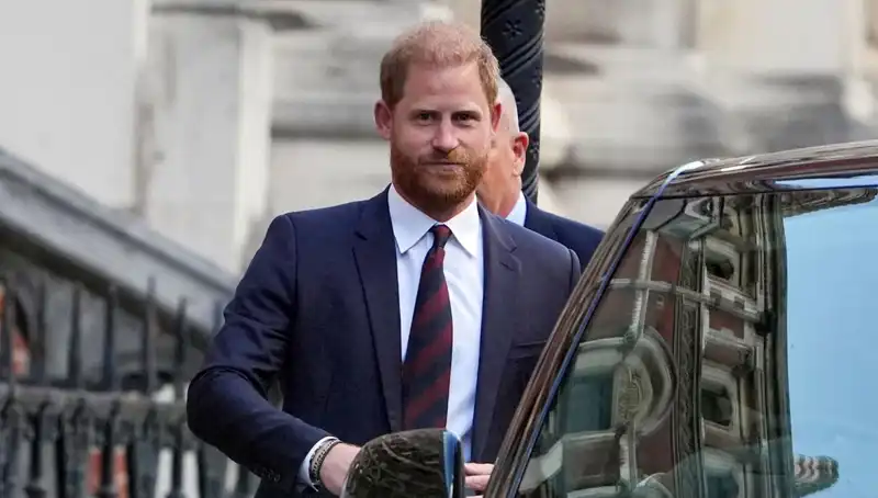 Prens Harry, Ailesiyle Barışma İsteğini Dile Getirdi