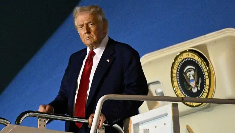 ABD Başkanı Trump, Lahey'deki NATO Zirvesi'nde Tarihi Açıklamalar Yapacak