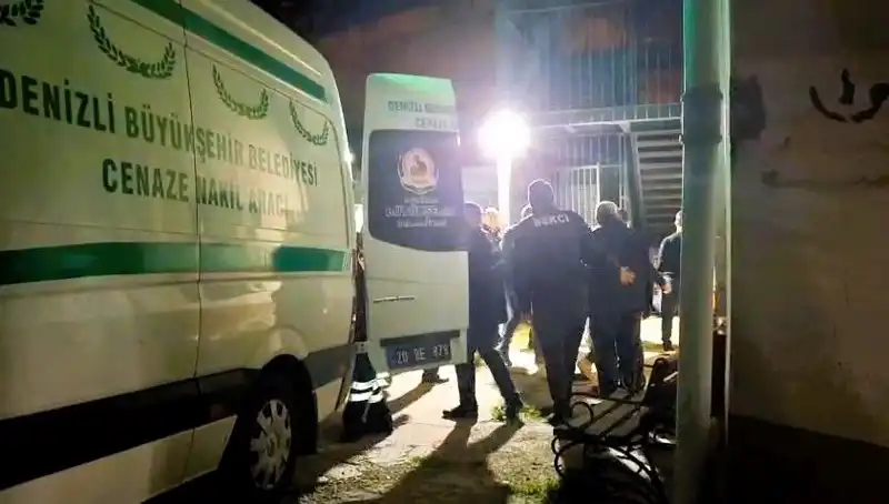 Yem Karma Makinesine Düşen Besicinin Trajik Ölümü Duygulandırdı